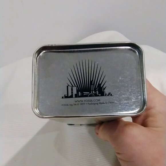 Vintage FOSSIL Rare Collector's Tin Case 1999 Hard To Find - Picture 7 of 7
